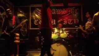 I'm No Hero - Line In The Sand + Kick Over The Traces