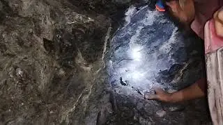 Room aur pillar mining- Longwall mining- Sublevel caving- Block cavingDrilling aur Blasting 🪨⛏️⛰️