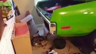 1972 Plymouth Roadrunner 440 six pack with Flowmaster exhaust