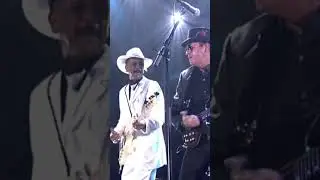 Larry Graham &  Mark King - Slap bass battle | North Sea Jazz 2013