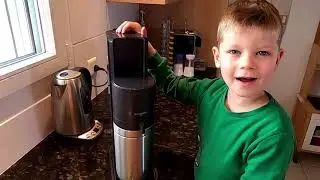 Jetzt Kinderleicht SodaStream Duo , Mein Sohn 4 Jahr alt.
