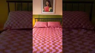 Sustainable, luxury & colourful bedding to add retro soul to your eclectic home ✌️🪩 #dopaminedecor
