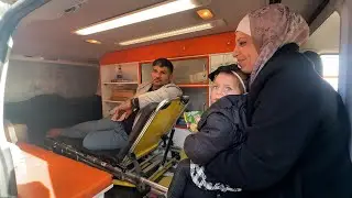 عدد محدود من المرضى والجرحى ومرافقيهم يتوجهون إلى معبر رفح البري للسفر من أجل العلاج خارج قطاع غزة