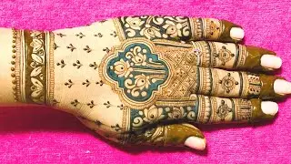 ✨💖Creative Back hand mehndi design.