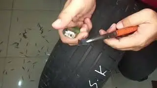 HOW TO CARVE AN OLD TIRE USING RAZOR BLADE