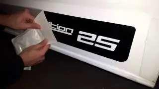 Naklejanie naklejek na  VW T5 edition 25