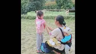 She Picked Squash Flowers to Buy Clothes for Her Children 💔➡️😊