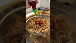 Pulled Chicken Burger 🍔🧀🍗