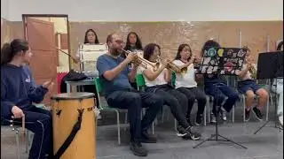 Jingle Bell  Apresentação da banda 