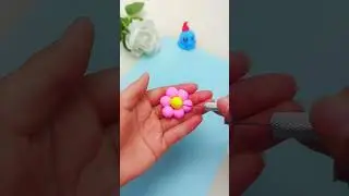 DIY Playdough Little Flower - Garden Crafting Guide  #plasticineart #clay #diy #plasticine #art