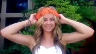 Multifunctional sports scarf demo video
