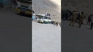 Bus stand Kaza