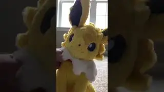 Unboxing the new comfy friends plushies from the Pok&eacute;mon Center #plushies #eeveelution #pokemon