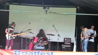 Fret Buzz - Youth In Crisis (Live @ Boatfest 2015)