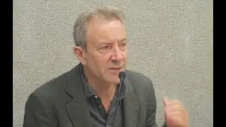 Massimo De Carolis 