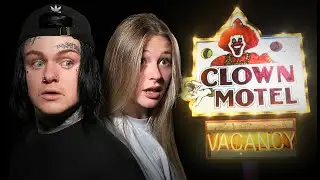 TRAPPED in HAUNTED CLOWN MOTEL (w/ Amanda)