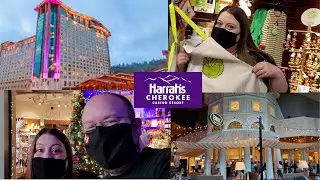 Harrah's Cherokee Casino Resort | CHEROKEE, NC | Room Tour | Brio Tuscan Grille | Christmas Shop