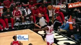 Jimmy Butler's one-handed alley-oop dunk!