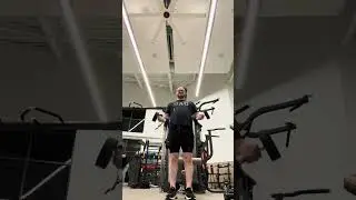 Arm workout hammer curls and dumbbell curls and dumbbell tricep extensions #gym #youvsyou 
