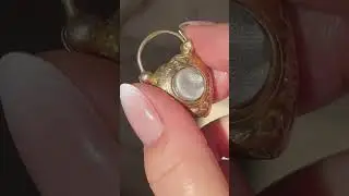 Antique Georgian / Early Victorian 15ct Yellow Gold Garnet Heart Padlock Clasp Circa 1830-1850
