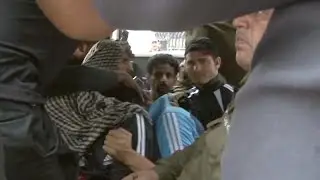 Lahore: Four students detained for chanting 'Go Nawaz Go'.