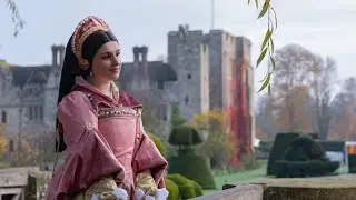 Anne Boleyn cosplay at Hever Castle