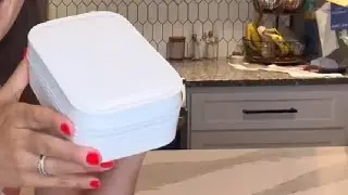 Travel Makeup Mirror with Light, Compact Makeup Bag with LED Mirror Review
