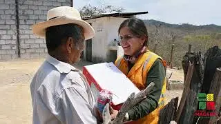 HANRINE Y MUNICIPIO ENTREGARON CANASTAS