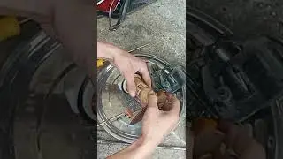 C&aacute;ch thay m&ocirc; tơ bơm xăng xe tay ga, cho bạn mới