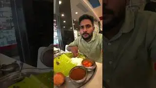 భోజనం చేయడానికి గరుడ 