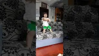 #17/8/2021 Hannah Sian Huai' dancing baby shark