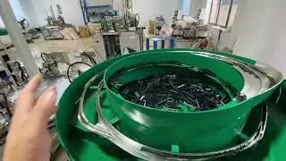 All about two-layers disposable razor assembly