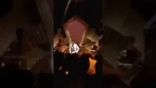 Al Green perform his classic hit 