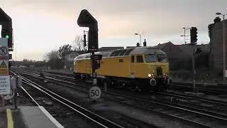 (HD) Freshly painted Network Rail 57312 at Tonbridge - 13/12/11