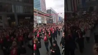 ( Haluk Balaban Arşiv ) SARI ZEYBEK. Binlerce Ankaralı Kadın  Kızılay'da Oynadı.