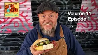 Snack Hacker с яйцом Джорджа &mdash; ролл с беконом и соусом Hoisin
