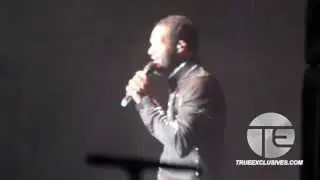 Jaheim Performs 