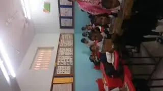 STD 1 PRIYA TR  OF SIDDHARTH NGR ENG SCHOOL STORY READING WITH FLASH CARDS