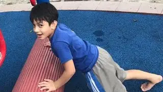 Playground exercises with Antonio and Cassandra for an outdoor workout