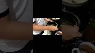 Memasak nasi liwet yang lezat