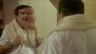 Elephant man, la Piq&ucirc;re de moustique de Michel - Banza&iuml; - Coluche