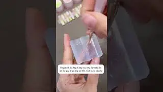 Mẫu khu&ocirc;n charm nơ lu&ocirc;n được c&aacute;c đồng nail y&ecirc;u th&iacute;ch