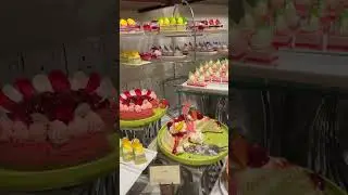 Dessert area of Cinomon Grand Colombo. 🍓Plates resturant dinner buffet. #srilanka #cinnamonhotels