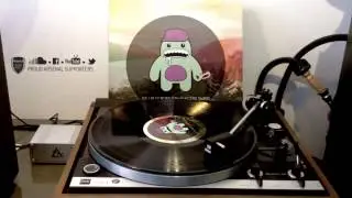 Lyre Le Temps - Looking Like This