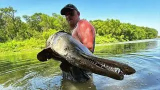 Catching RIVER MONSTERS In The MOST DANGEROUS RIVER In Texas