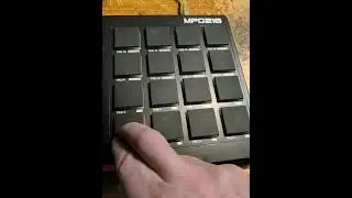 Akai MPD218 review