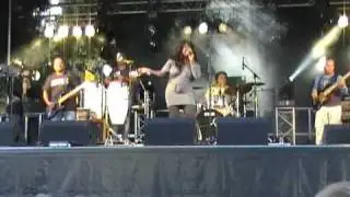 Angelo and Friends ft Berget Lewis - Show me love