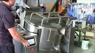 brat pan tilting and cooking agitation