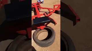 Pivoting recovery tow dolly