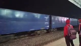 #shorvideo wag9 at night cover #trending #trendngvideos #indianrailways #railway #viral #night #fly 